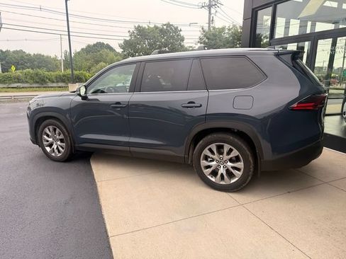 Used 2026 Toyota Grand Highlander AWD Hybrid image 4