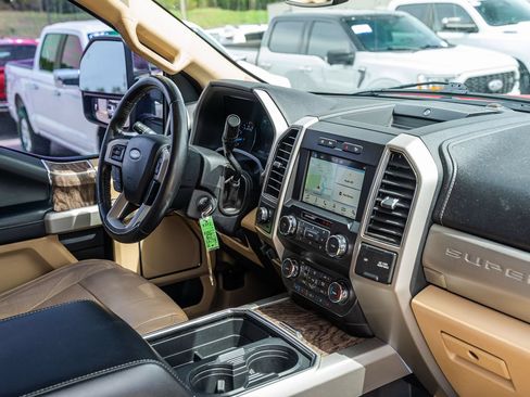 Used 2019 Ford F250 Lariat w/ Chrome Package AWD/4WD image 19