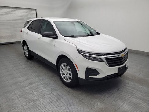 Used 2024 Chevrolet Equinox LS w/ LS Convenience Package FWD image 13