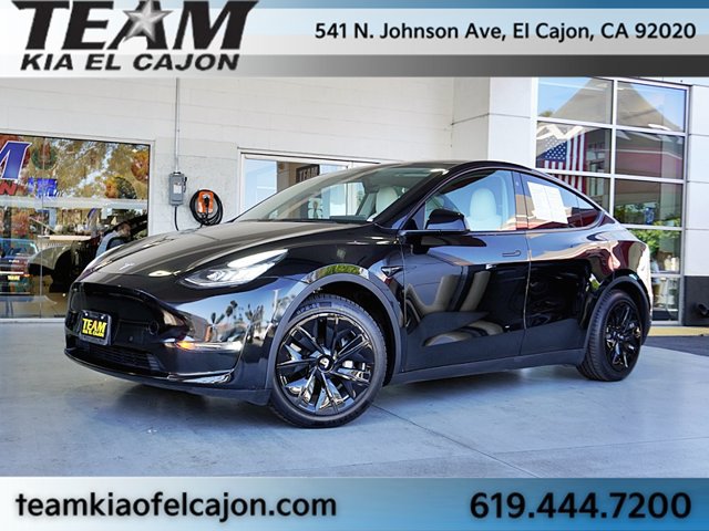 Used 2021 Tesla Model Y Long Range AWD/4WD image 2