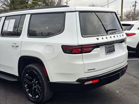 Used 2022 Jeep Wagoneer Series I image 13