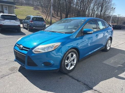 Used 2014 Ford Focus SE FWD image 3
