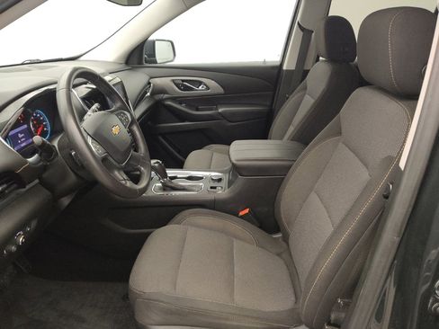 Used 2020 Chevrolet Traverse LT image 17