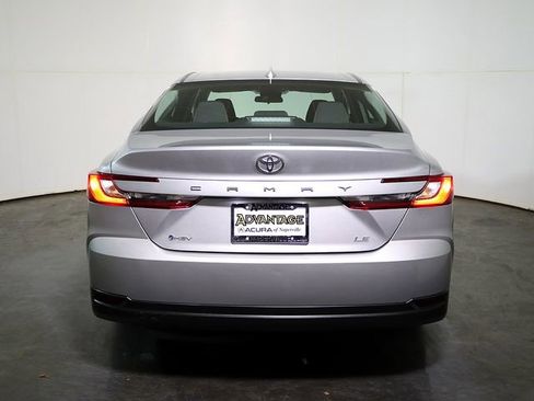 Used 2025 Toyota Camry LE image 10