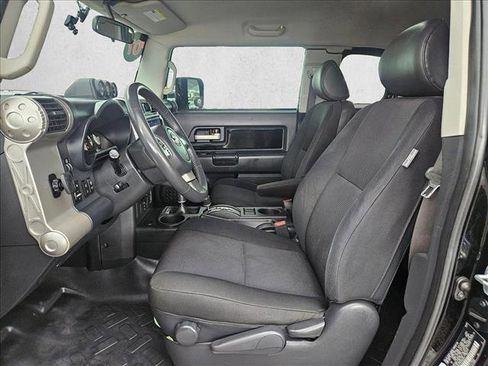 Used 2007 Toyota FJ Cruiser 4WD image 17