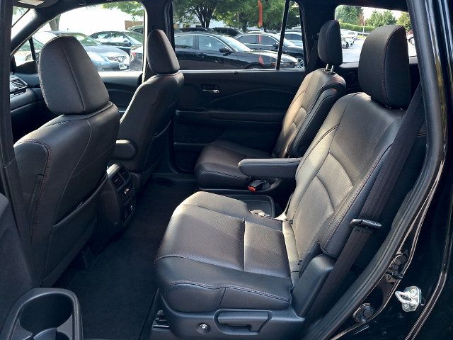 Used 2020 Honda Pilot Black Edition image 11