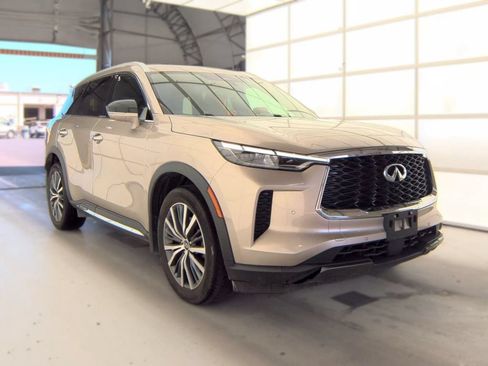 Certified 2023 INFINITI QX60 Sensory w/ Vision Package AWD/4WD image 3