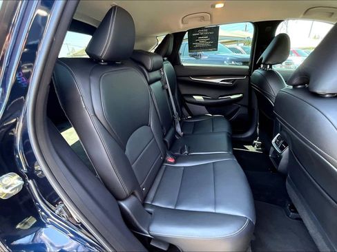 Certified 2024 INFINITI QX50 Pure image 40