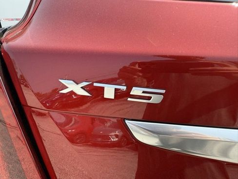 New 2025 Cadillac XT5 Premium Luxury w/ LPO, Floor Liner Package image 5