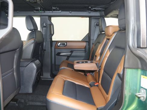 Used 2024 Ford Bronco Outer Banks image 48