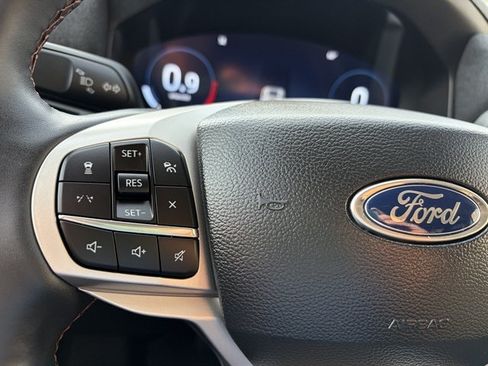 Used 2026 Ford Explorer Active w/ Active Comfort Package AWD/4WD image 25