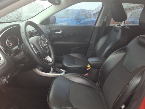 Used 2018 Jeep Compass Latitude w/ Popular Equipment Group image 2