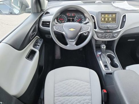 Used 2019 Chevrolet Equinox LS image 7