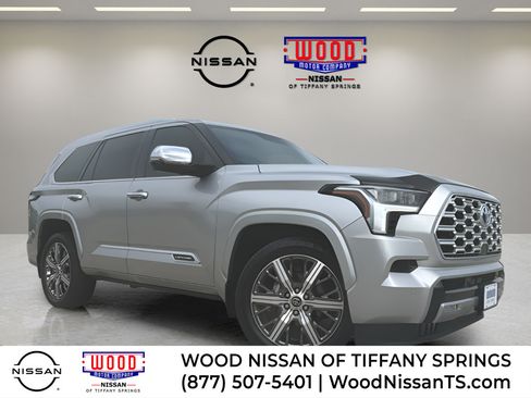 Used 2023 Toyota Sequoia Capstone AWD/4WD image 1