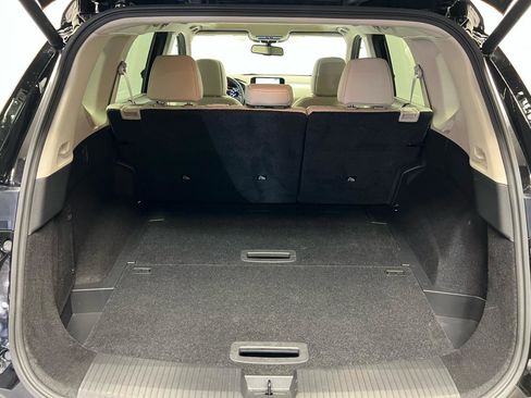 Used 2023 Nissan Rogue SL w/ SL Premium Package image 31