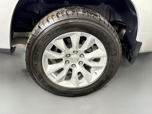 Used 2021 Chevrolet Silverado 1500 Custom RWD image 30