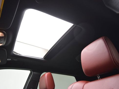 Used 2024 Dodge Durango SRT image 19