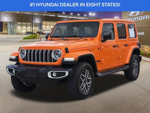 Used 2025 Jeep Wrangler Unlimited Sahara AWD/4WD image 2