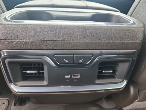 Used 2025 GMC Sierra 2500 Denali w/ Denali Reserve Package image 13