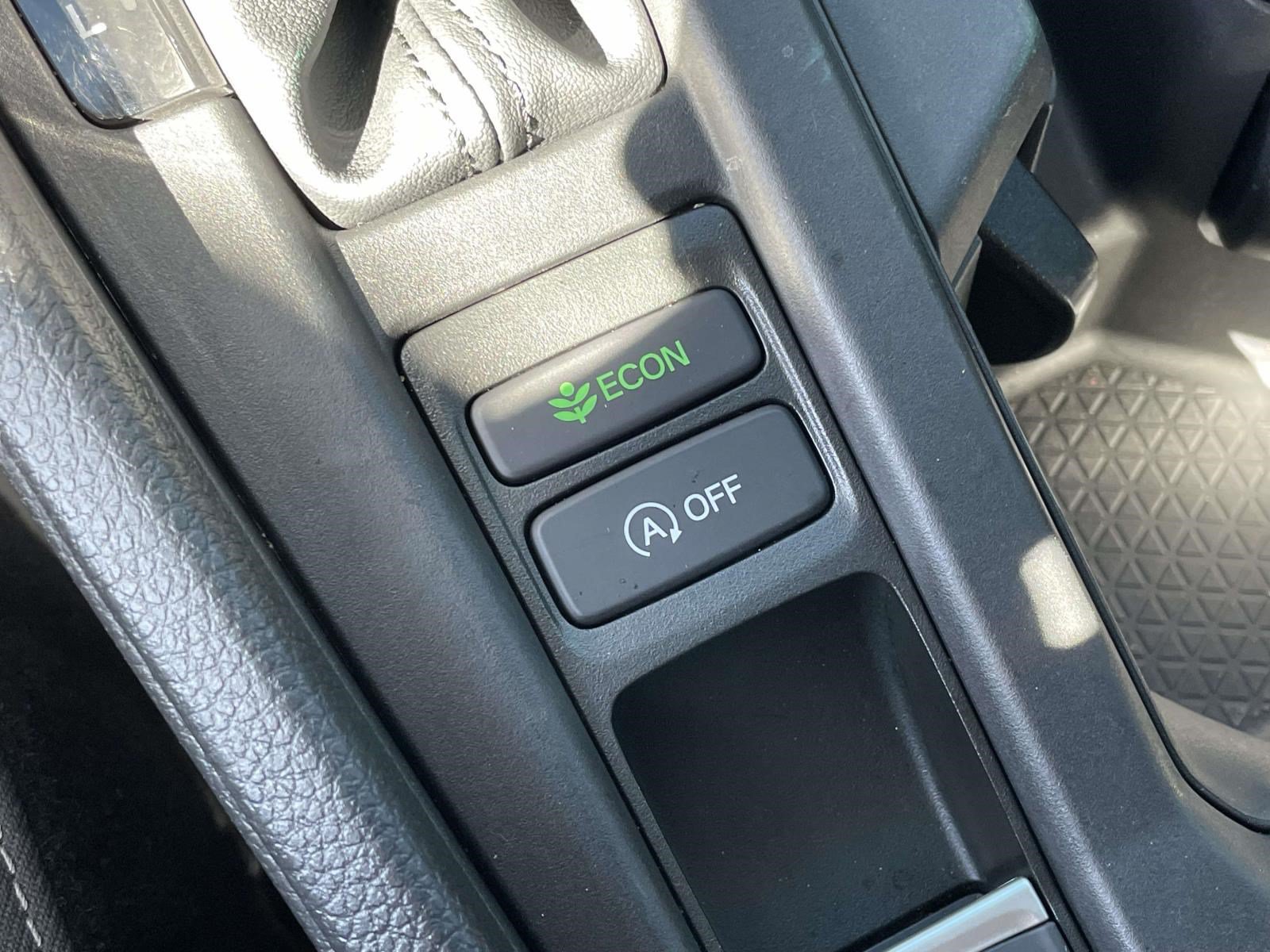 Used 2025 Honda Accord SE image 31
