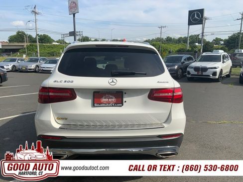 Used 2017 Mercedes-Benz GLC 300 4MATIC w/ Premium 2 Package image 6