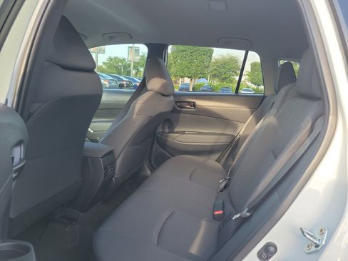 Used 2024 Toyota Corolla Cross LE image 18