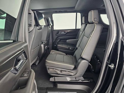 New 2026 GMC Yukon XL Elevation w/ Elevation Premium Package AWD/4WD image 19