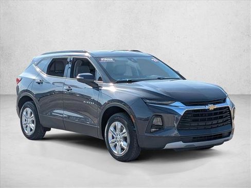 Used 2021 Chevrolet Blazer LT image 3