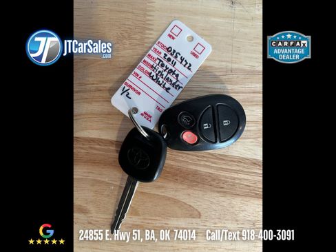 Used 2011 Toyota Highlander 2WD w/ Tech Pkg image 44