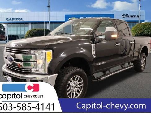Used 2017 Ford F250 Lariat w/ Lariat Value Package image 6
