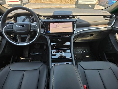 New 2026 Jeep Grand Cherokee Limited AWD/4WD image 6