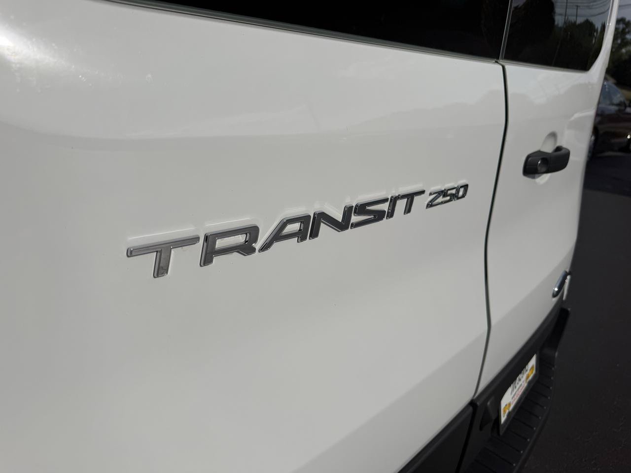 Used 2025 Ford Transit 250 Low Roof w/ Exterior Upgrade Package RWD image 27