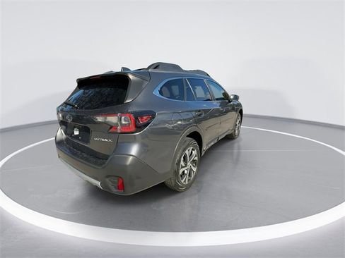 Certified 2022 Subaru Outback Limited image 8