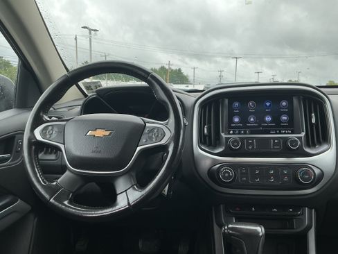 Used 2021 Chevrolet Colorado LT AWD/4WD image 6