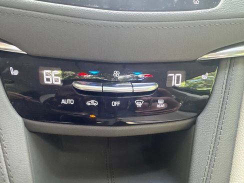 Used 2021 Cadillac XT5 Premium Luxury w/ LPO, Floor Liner Package FWD image 18