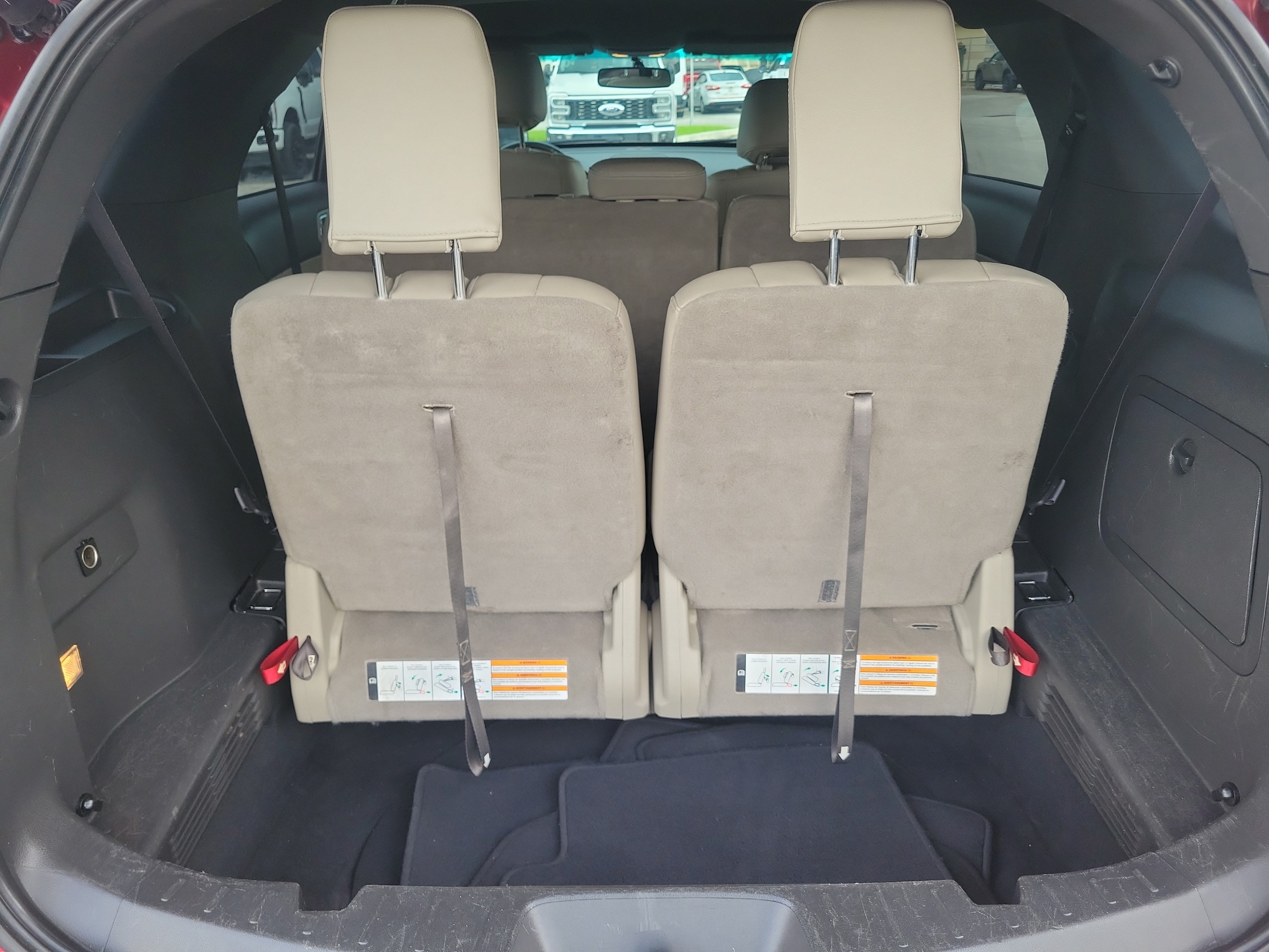 Used 2014 Ford Explorer XLT w/ Equipment Group 202A FWD image 13