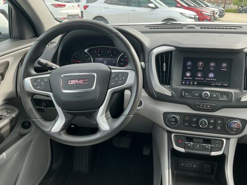 Used 2023 GMC Terrain SLE w/ Driver Convenience Package AWD/4WD image 5
