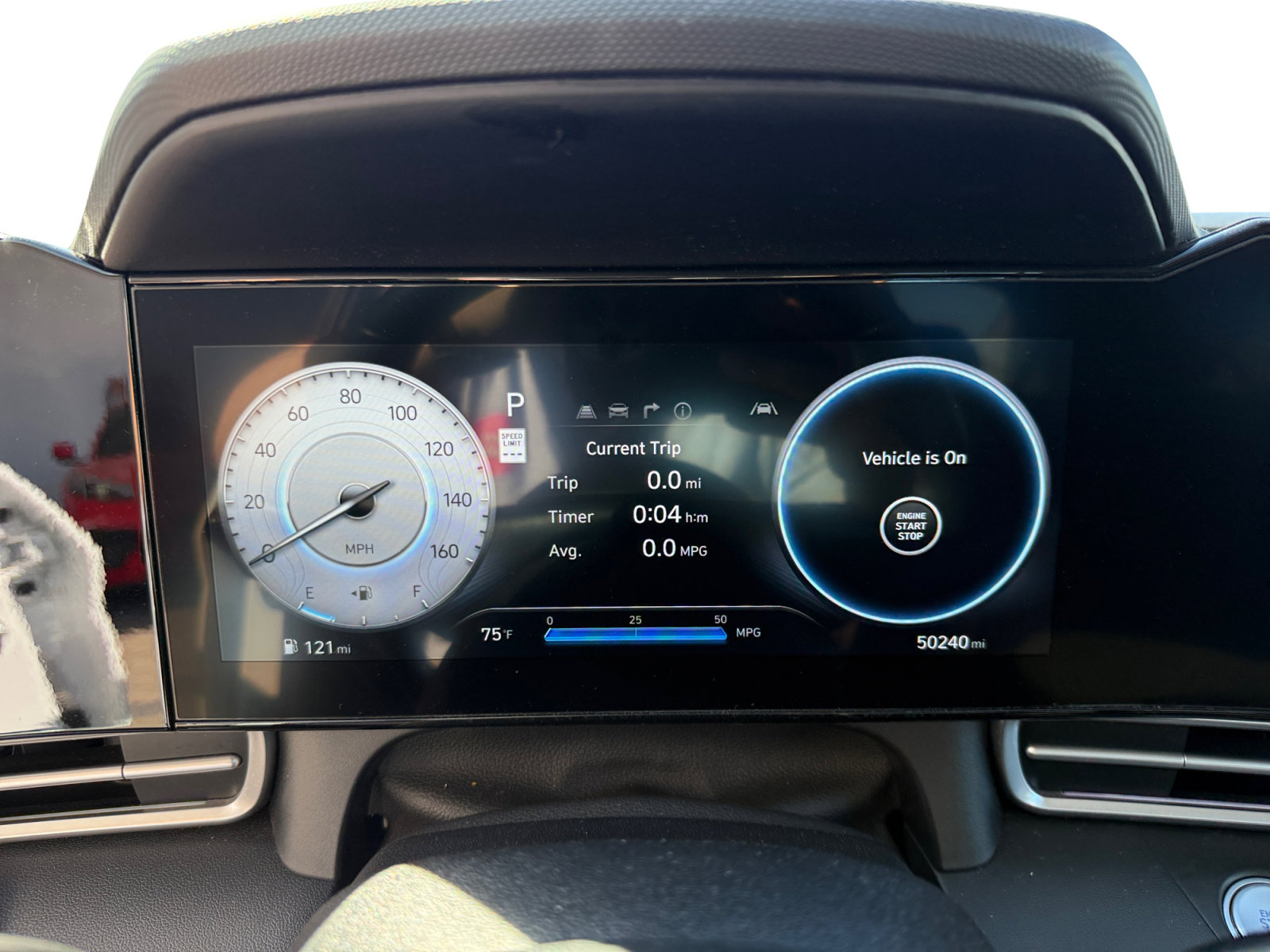 Used 2025 Hyundai Elantra SEL FWD image 11