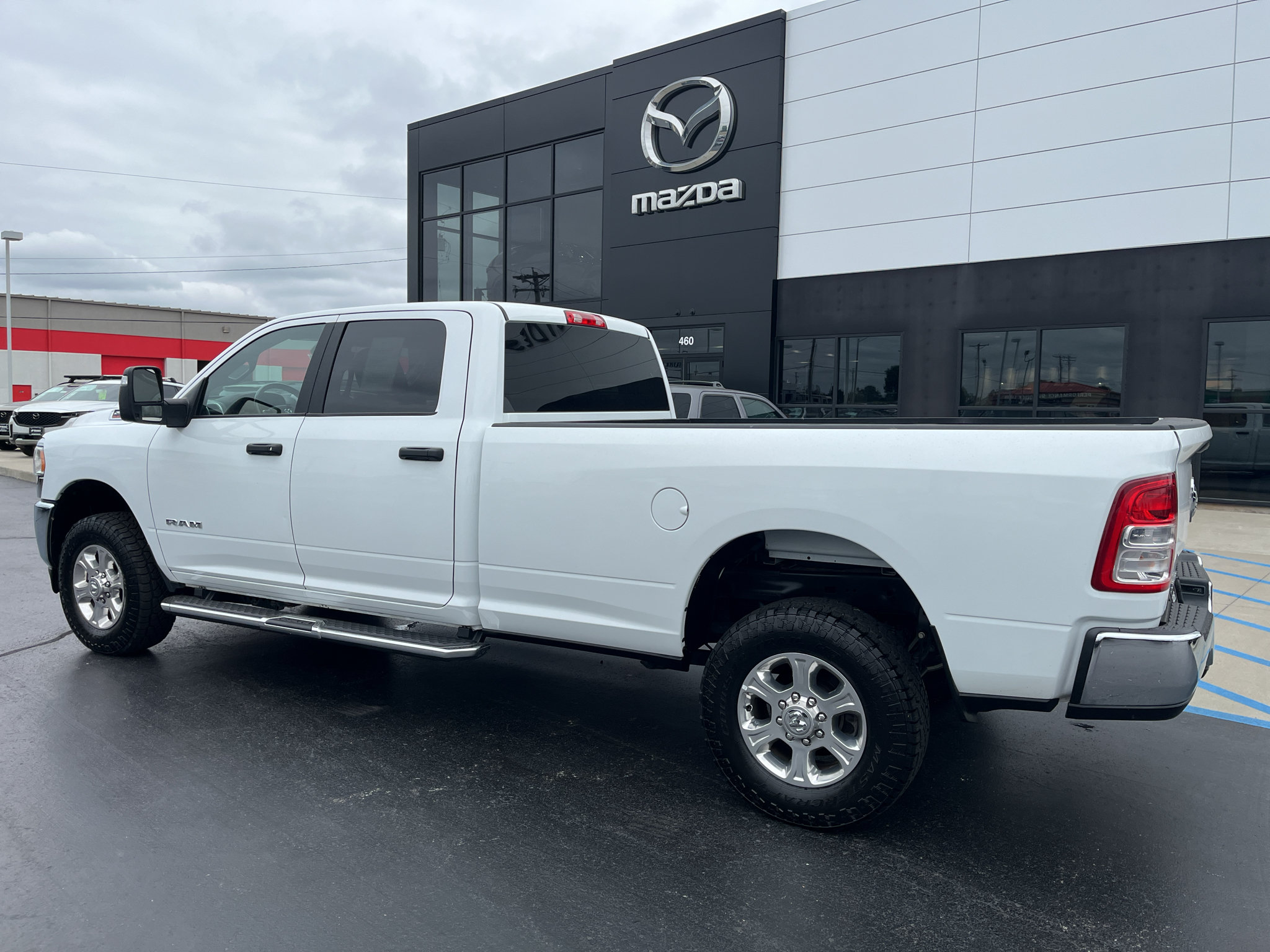 Used 2024 RAM 2500 Big Horn AWD/4WD image 3