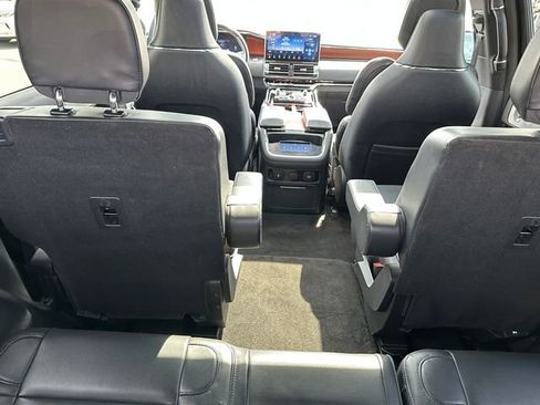 Used 2022 Lincoln Navigator Reserve AWD/4WD image 13