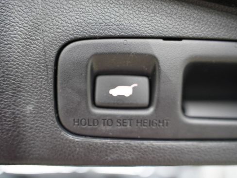 Used 2022 Honda CR-V Touring image 37