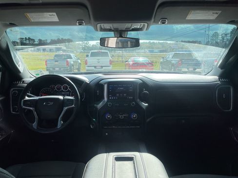 Used 2020 Chevrolet Silverado 1500 RST image 9