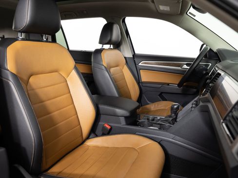 Used 2019 Volkswagen Atlas SEL Premium AWD/4WD image 32