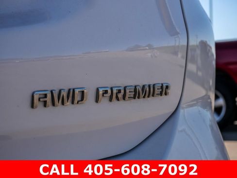 Used 2023 Chevrolet Equinox Premier AWD/4WD image 11