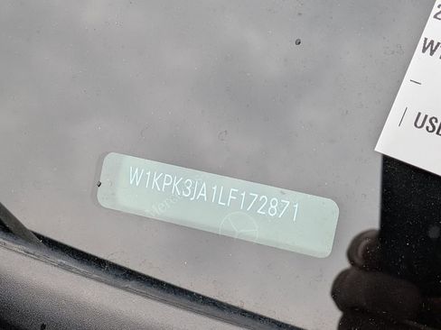 Used 2020 Mercedes-Benz SLC 300 image 8