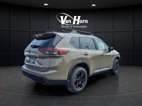 New 2026 Nissan Rogue SV AWD/4WD image 5