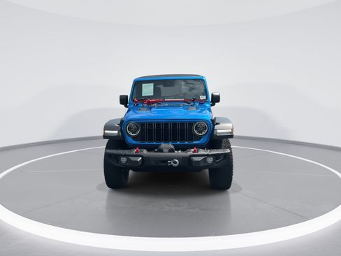 Used 2024 Jeep Wrangler Unlimited Rubicon w/ Capability Package AWD/4WD image 3
