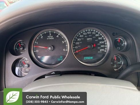 Used 2013 GMC Yukon XL SLT w/ SLT-2 Equipment Package AWD/4WD image 18