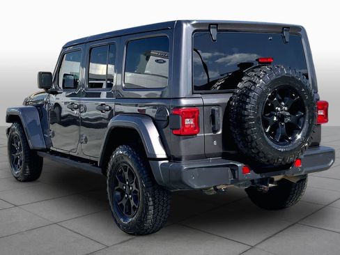 Used 2018 Jeep Wrangler Unlimited Sahara w/ Quick Order Package 24M Moab AWD/4WD image 12