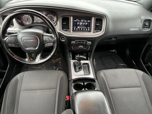 Used 2022 Dodge Charger SXT w/ Blacktop Package image 13